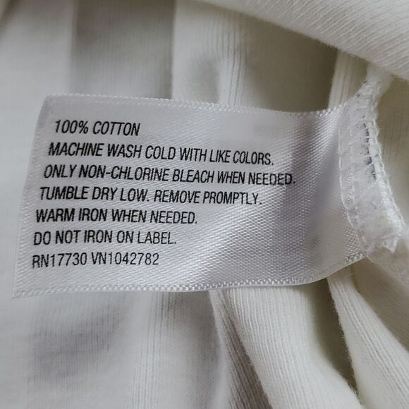 💜Merona White Ultimate Tee Scoop Neck Short Sleeve Top Medium - Picture 7 of 7